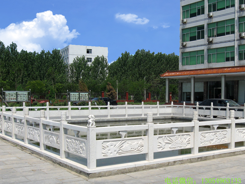 石雕栏杆褪色该如何处理