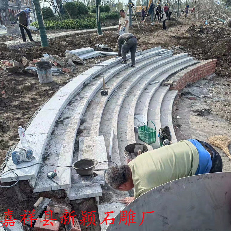 青石板拉丝面 荔枝面 青石蘑菇面 手凿面 剁斧面 地铺石安装