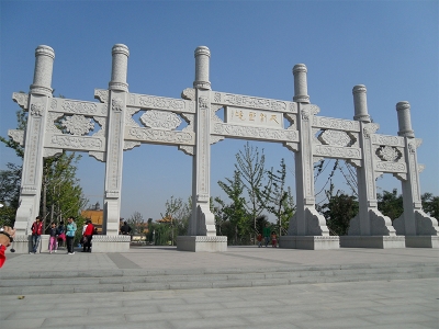 寺院花岗岩五门石雕牌坊