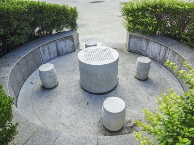 圆柱形石桌石凳